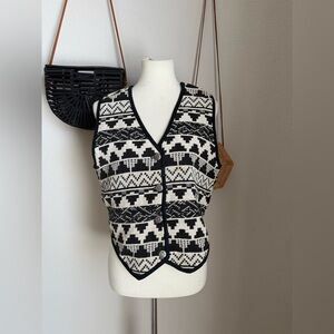 Vintage New Identity Tapestry House Knit Sweater Vest, Size Medium